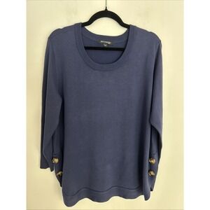 Tint & Shadow Size PXL 3/4 Sleeve Navy Crewneck Side Buttons Lightweight Sweater